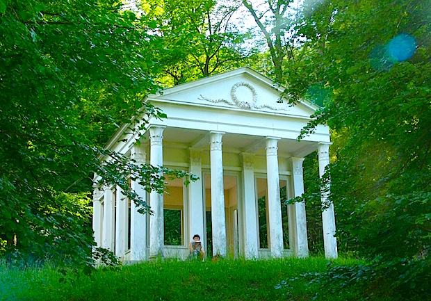 A görög templom nevű pavilon igazi klasszicista műremek