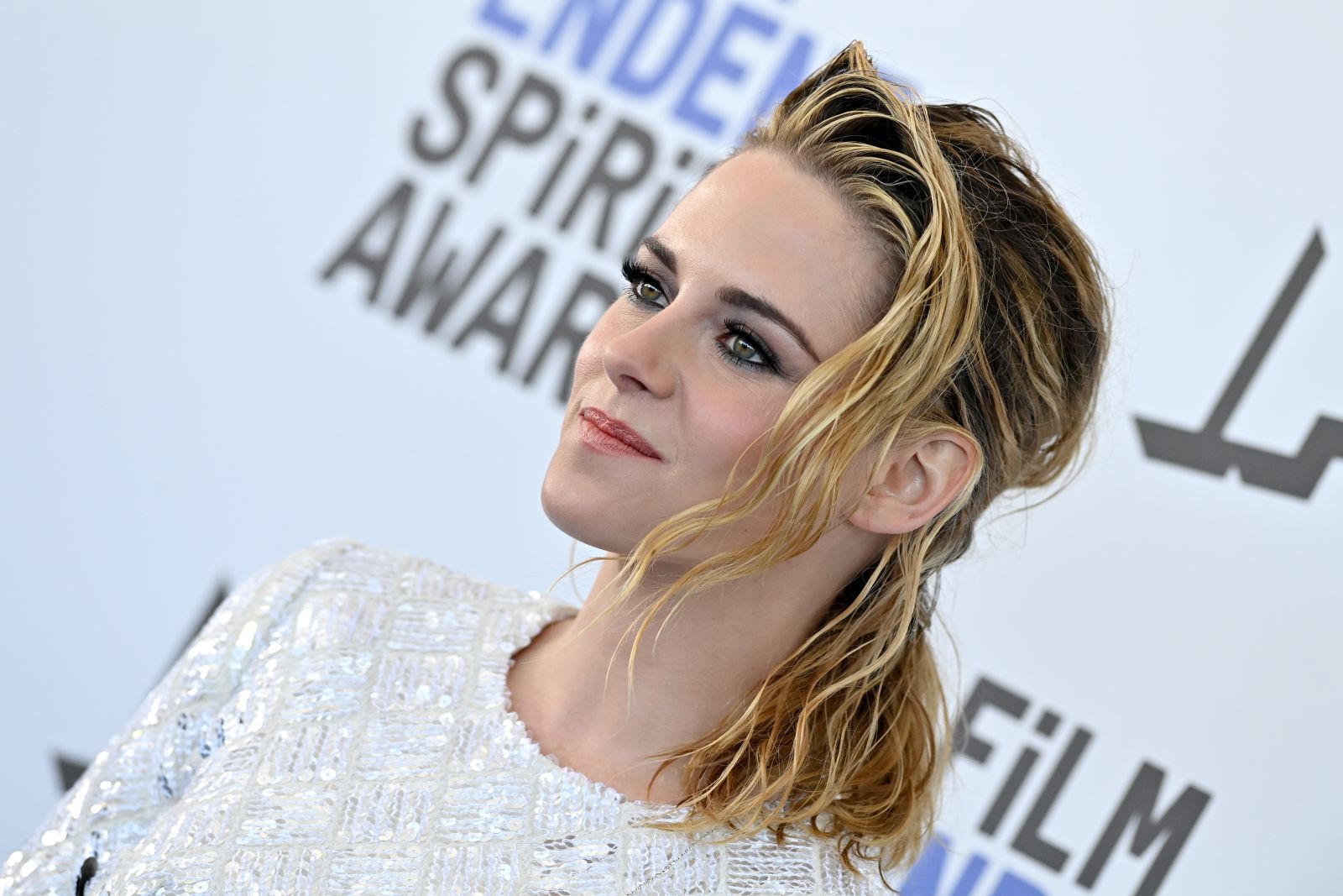 Kristen Stewart haj frizura