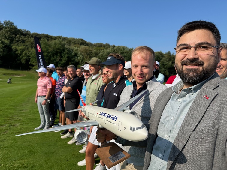 Yahya Zahid Şensoy, a Turkish Airlines magyarországi ügyvezetője a golfverseny megnyitóján