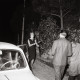 Anita Ekberg íjjak és nyilakkal száll szembe a paparazzikkal 1960-ban.