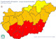 A HungaroMet szerdára hat déli vármegyére (Somogy, Baranya, Tolna, Bács-Kiskun, Csongrád-Csanád és Békés) adott ki vörös figyelmeztetést a szokatlanul magas napi középhőmérséklet miatt, a többi megyében pedig - Nógrád és Borsod-Abaúj-Zemplén kivételével - narancssárga figyelmeztetés van érvényben.