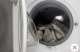 A választott mosógép típusától függően változhat, hogy milyen gyakran kell karbantartani és javítani a készüléket. A felültöltős mosógépek javítási költsége általában alacsonyabb, és alkatrészt is könnyebben kapni hozzájuk.