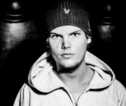 Rejtélyes tragédia sokkolja Avicii rajongóit: elhunyt zenész a barátnője - Fotók