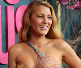 Ezek voltak Blake Lively legszebb vörös szőnyeges ruhái: mindegyikben szívdöglesztő 