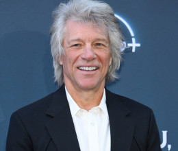 Megdöbbentő, kit szúrt ki a Bon Joviról szóló dokumentumfilmben a lány - Videó