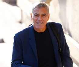 George Clooney ritkán látott, 85 éves édesanyja elbűvölő szépség volt fiatalon: Nina a mai napig ragyog