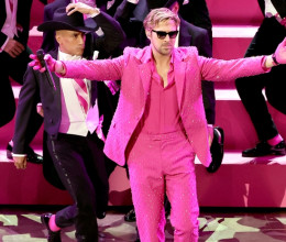 Muszáj megnézned Ryan Gosling Oscar-előadását: az I’m Just Ken akkorát szólt, hogy még Emma Stone sem bírta éneklés nélkül – Videó 