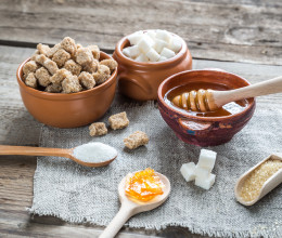 Egy táplálkozási szakértő a cukrot választja a méz helyett, és meg is indokolta, hogy miért