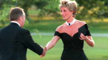 Elképesztő titok látott napvilágot Diana „bosszúruhájáról”