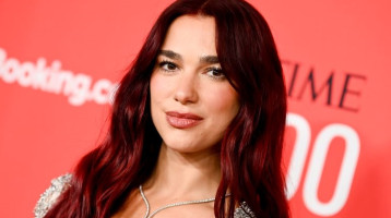 Láttad már? Szédítően sármos pasi Dua Lipa apja: 55 évesen is piszok jól néz ki – Fotók 