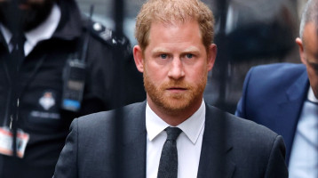 Harry kikelt magából: dühös üzenetet küldött Károlynak, felháborodásának oka Meghan volt